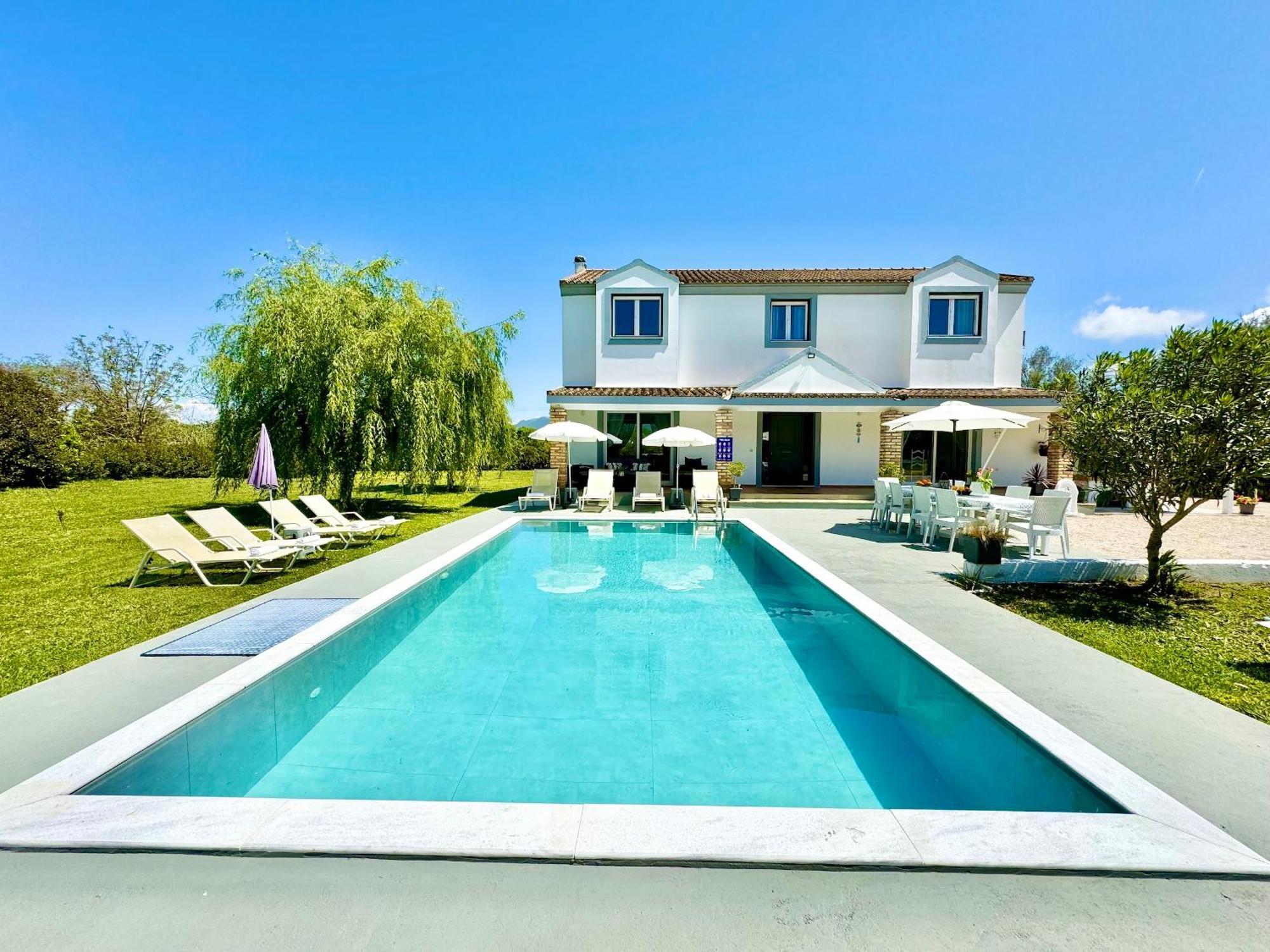 Villa Rubina Sidari With Private Pool By Dadovillas Velonádes Exteriör bild